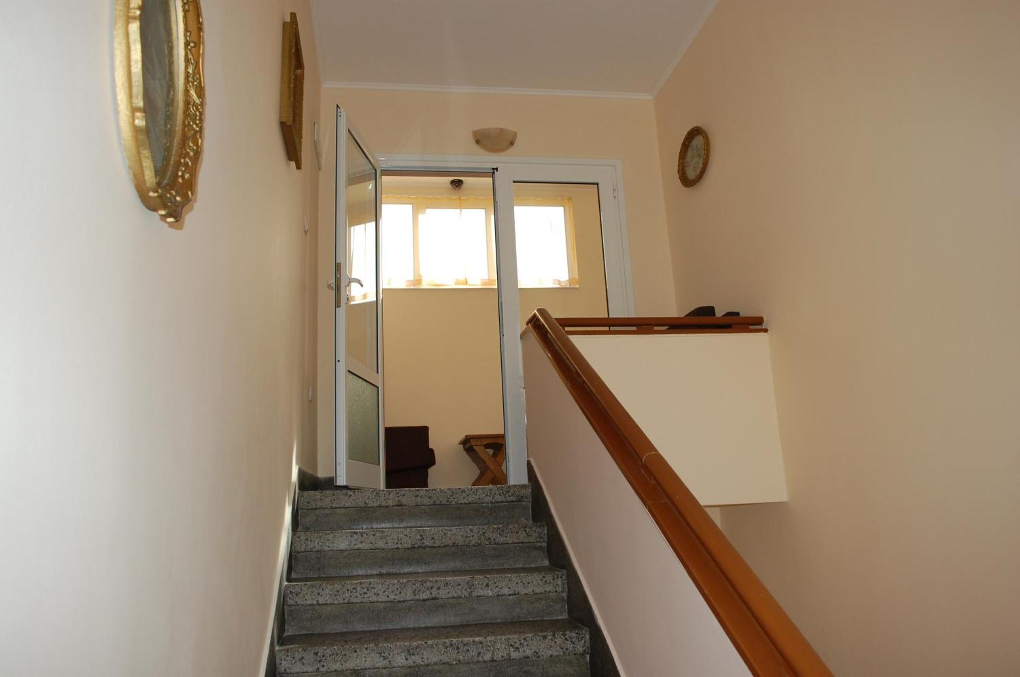 Hotel Vitosha Tryavna Exterior photo