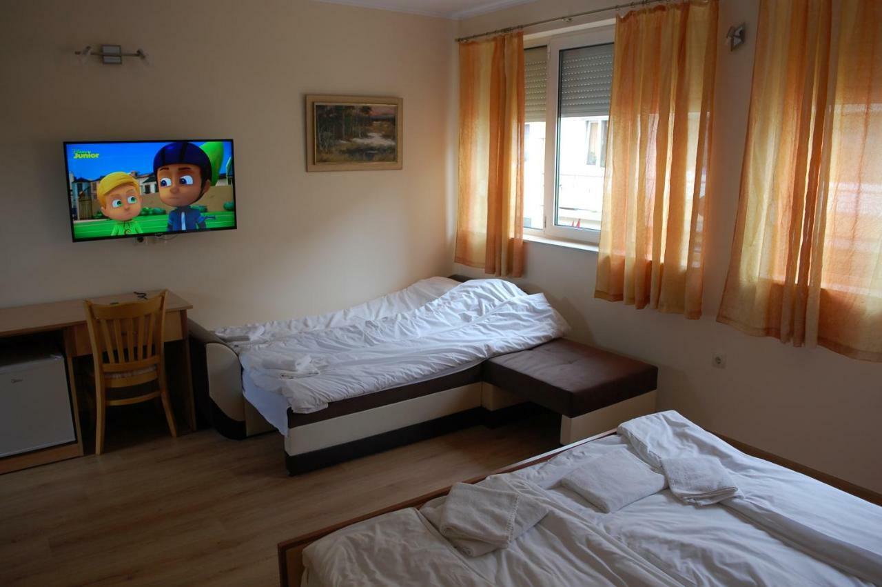 Hotel Vitosha Tryavna Exterior photo