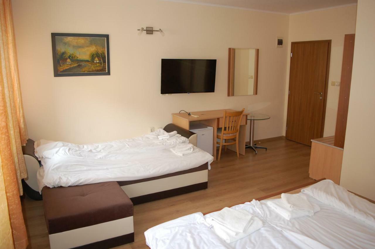Hotel Vitosha Tryavna Exterior photo