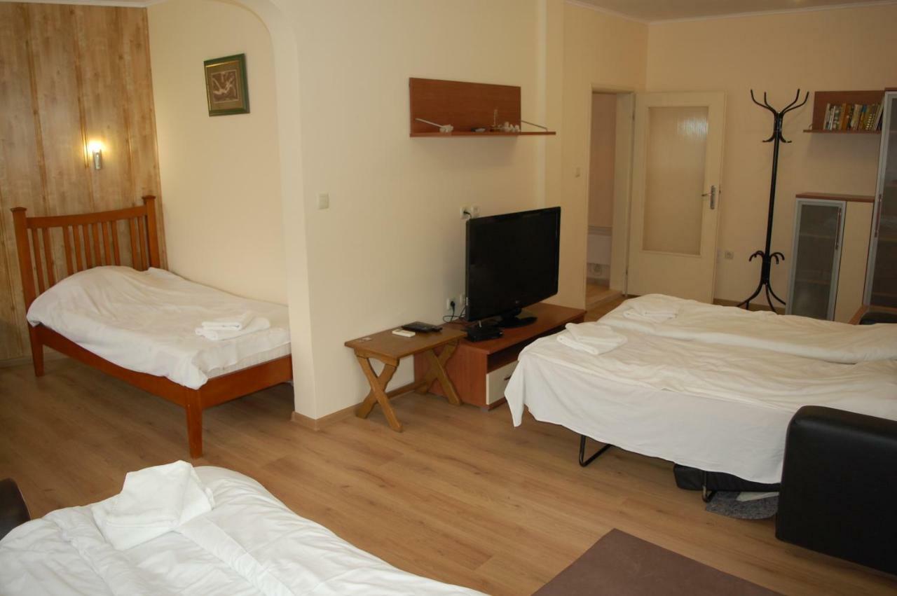Hotel Vitosha Tryavna Exterior photo