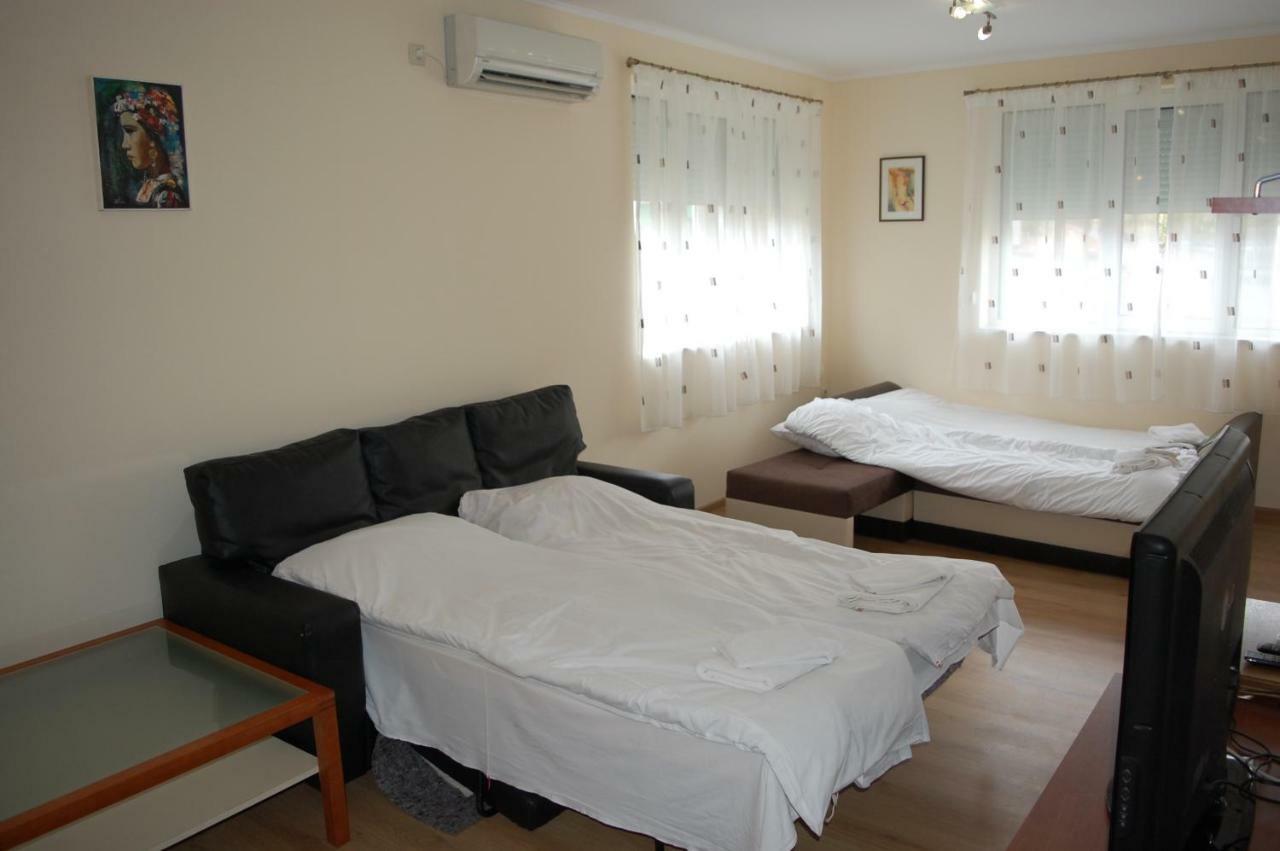 Hotel Vitosha Tryavna Exterior photo